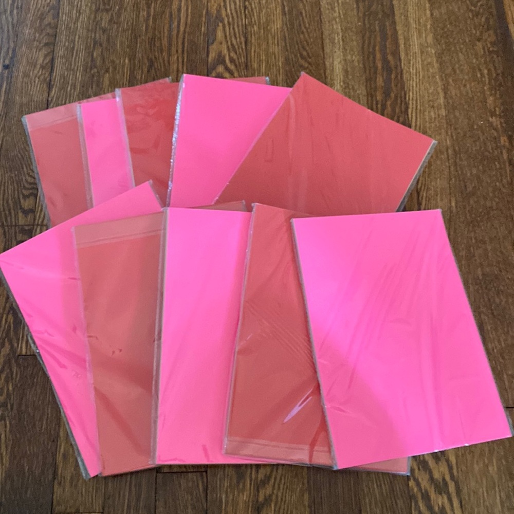 1000 sheets of construction paper